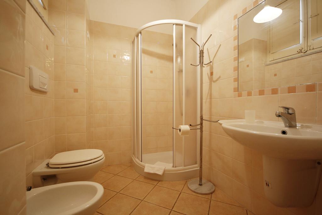 Ortigia Camere Con Vista Da Giulio B&B Syracuse Exterior photo